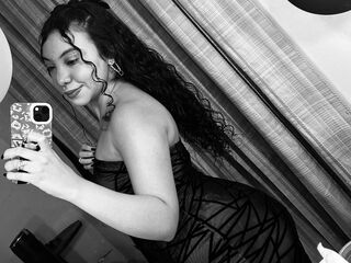 girl chatroom SharonBlairr