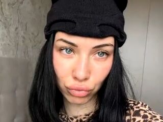 topless webcamgirl StasiaSizemore