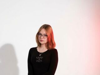 fingering webcamgirl picture SuzanGoldstein