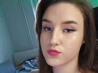 webcam chatroom SuzannaConnally