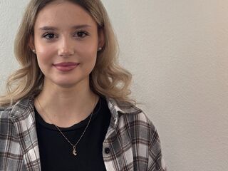 webcam babe chatroom TanyaPanah