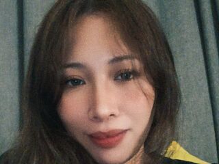 naughty cam girl fingering pussy ThylaMax