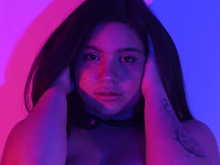 camgirl shaving pussy TifanyStark
