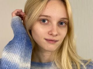 cam girl playing with vibrator WiloneAcuff