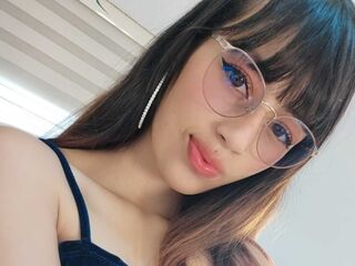 bedroom web cam YiyisMarthin