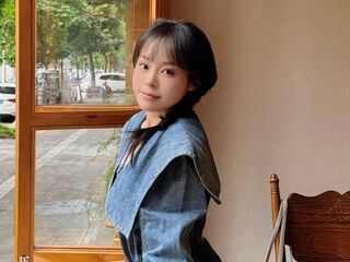 girl showing tits YukiAidan