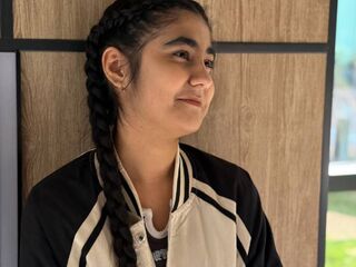 free nude webcam YukoKlapper