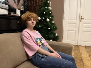 camwhore masturbating with dildo ZyraMonroe